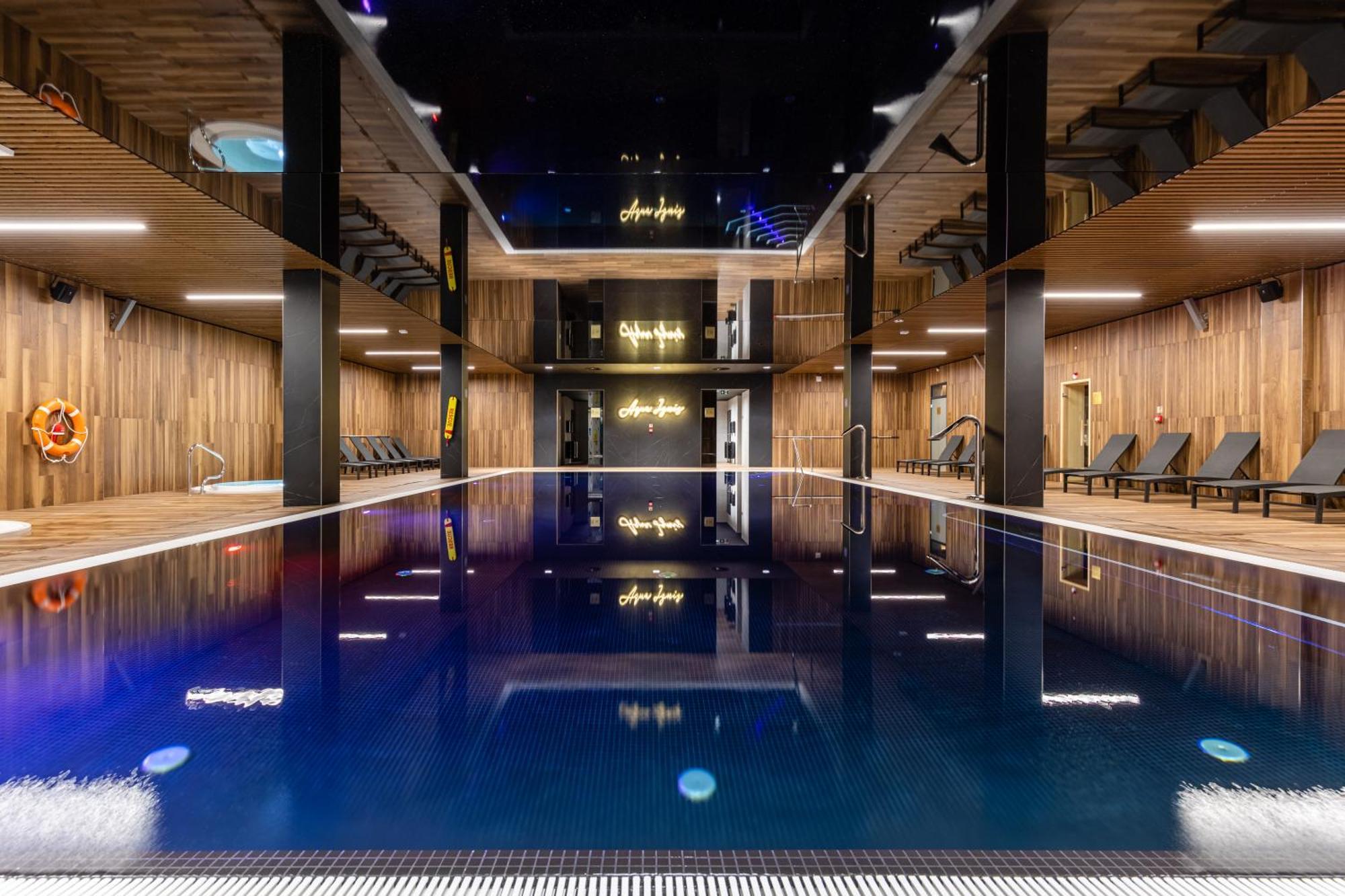 Elements Hotel&Spa Swieradow-Zdroj Exterior photo The swimming pool at the hotel